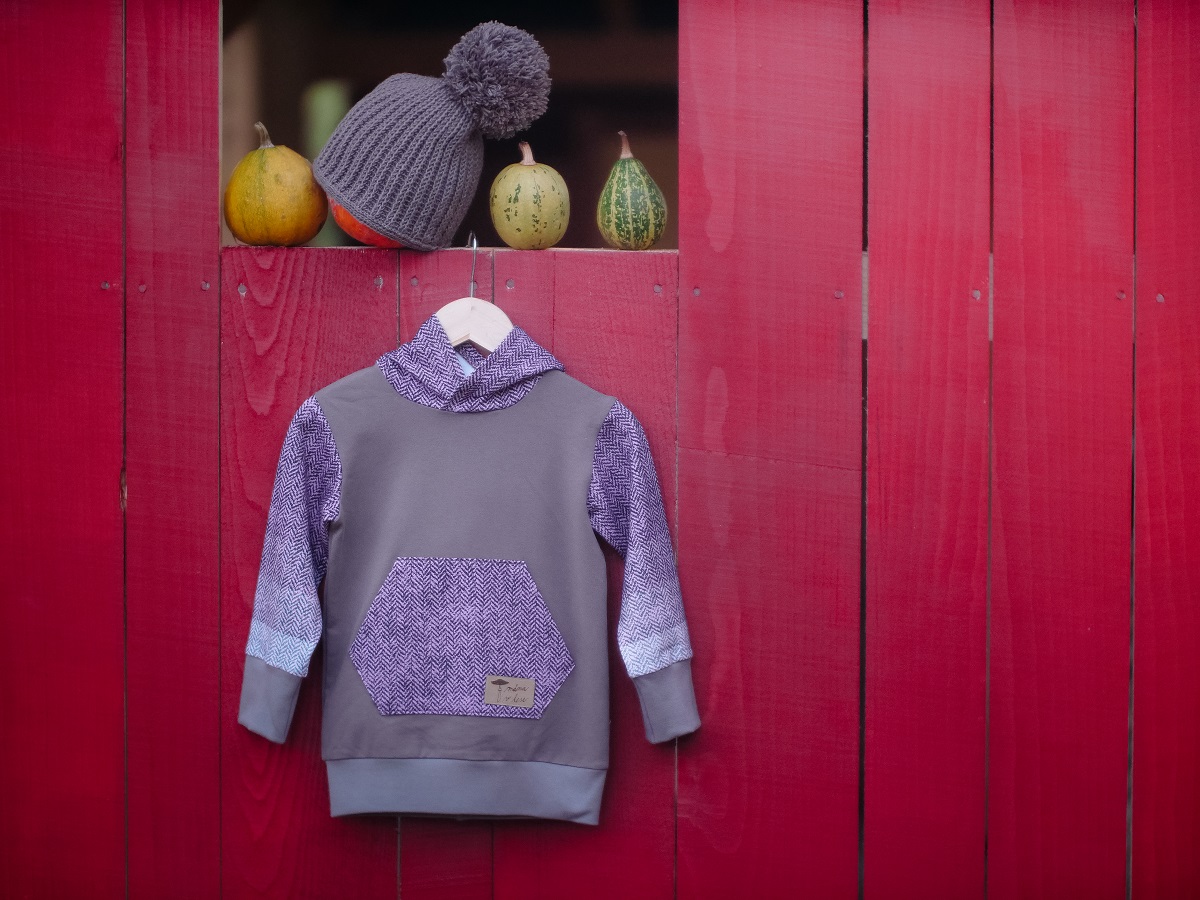 mikina s kapucí taupe zero waste mikina s kapsou máma vlese